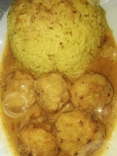 صورة لوصفة كريات الدجاج🍛 مع صلصة الجبن🧀 وارز 🍚