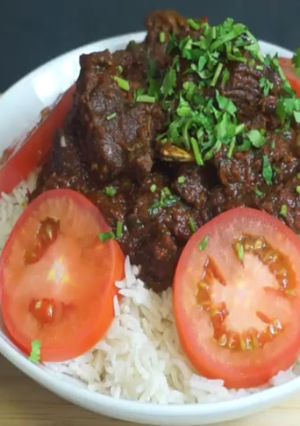 A picture of Indian goat meat curry masala.