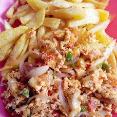 A picture of Fried Irish potatoes and egg source.
