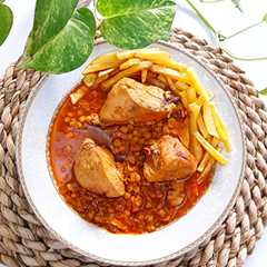 A picture of خورشت قیمه با مرغ.