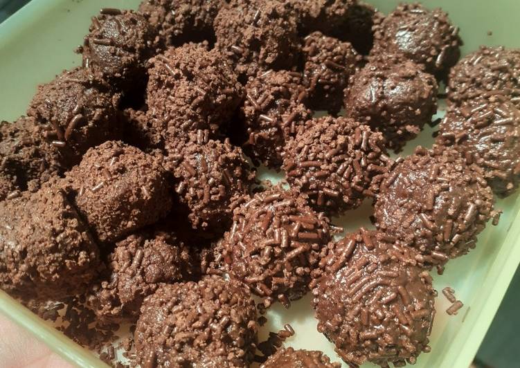 urutan Membuat Bola regal coklat kacang Anti Gagal