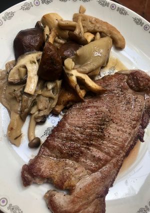 Foto principal de Presa ibérica con salteado de setas