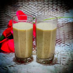 A picture of Mixed fruit smoothie.