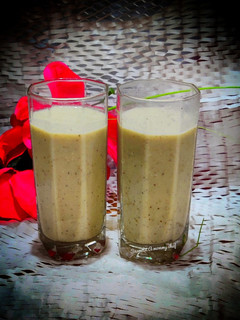A picture of Mixed fruit smoothie.