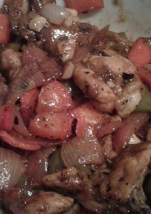 A picture of Garlic -pepper chicken.
