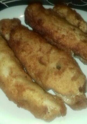 Una foto de Rollos de pechuga de pollo con bacon y salsa de champiñones
