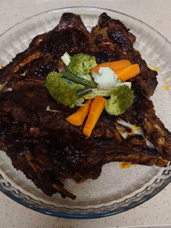 A picture of Christmas special Honey pork chops.