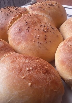 Una foto de Pan🥖 con queso🧀..