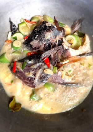 Foto resep Kepala Ikan Kuah Santan Bumbu Iris