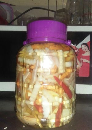 Hình của món Tai heo ngâm chua ngọt.