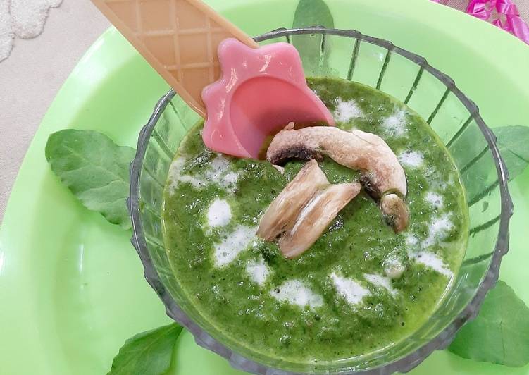 Easiest Way to Prepare Ultimate Mushroom Spinach soup