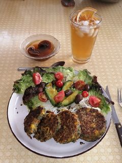 Una foto de Croquetas de arroz y verduras