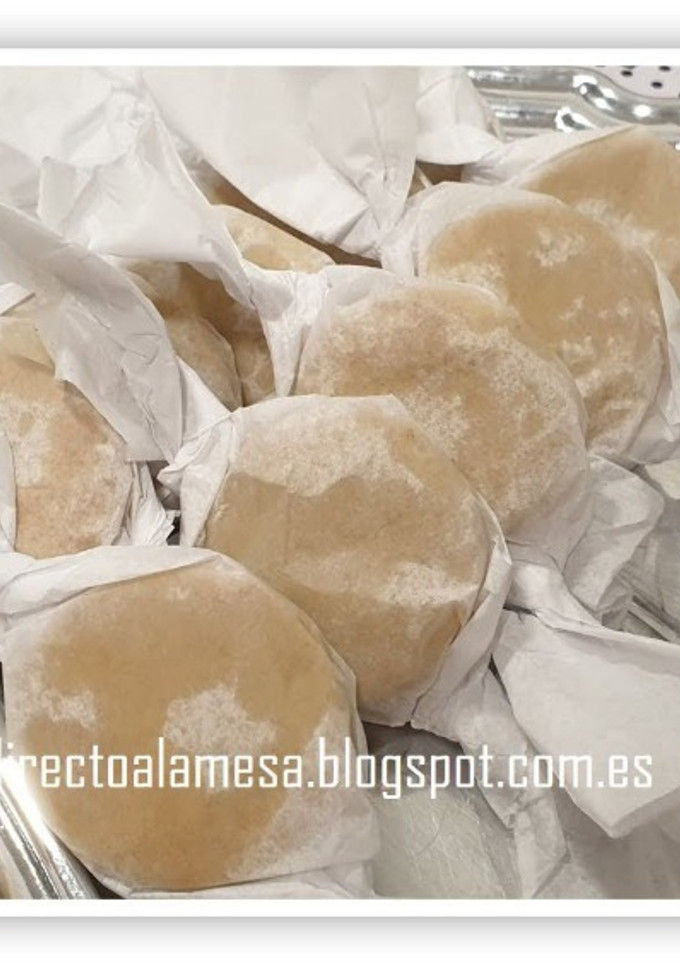 Una foto de Polvorones de aceite de oliva y almendras