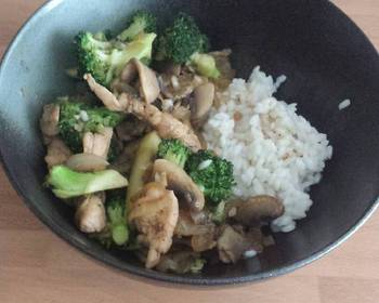 Fast Cooking Methods Wok Style Saute Vegetables and Chicken Delicious Simple