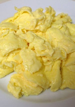 A picture of Fluffy Scrambled Eggs.