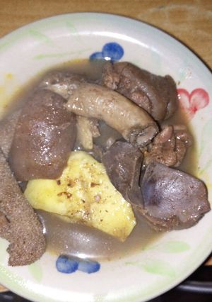 A picture of Goat meat pepper soup.
