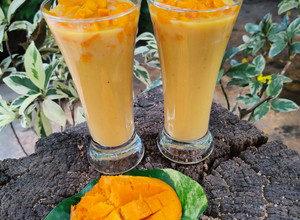 A picture of Alphonso mango shake.