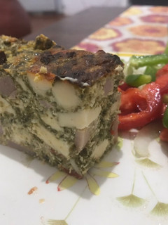 Una foto de Pastel de acelga con jamón y queso