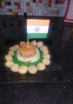 सूजी का दिवस मिल्क केक (Suji ka divas milk cake recipe in Hindi) रेसिपी मुख्य फोटो