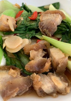 Foto resep Kana moo krob (non halal ya)