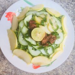 A picture of Chicken Apple salad.