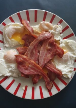 A picture of Air fried Bacon and Poached Eggs.
