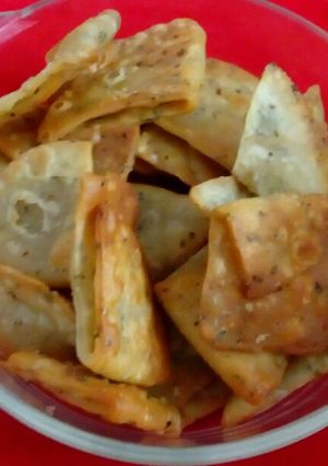 A picture of Methi para namkin.
