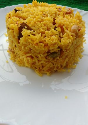 A picture of Basanti Pulav/ Bengali Misti Pulao.