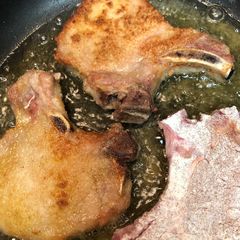 Pan fried pork chops A picture of Pan fried pork chops.