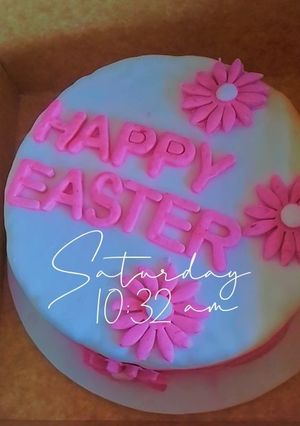 A picture of 1/2 Kg sponge vanilla cake.
