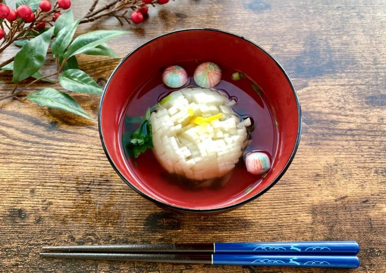 Easiest Way to Prepare Speedy Japanese Radish Soup and Pickles (chrysanthemum)
