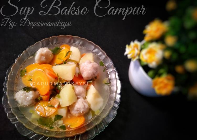 Sup bakso campur