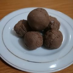 A picture of Brigadeiro 😋.
