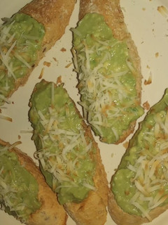 Avokádókrém egyszerűen recept fotója