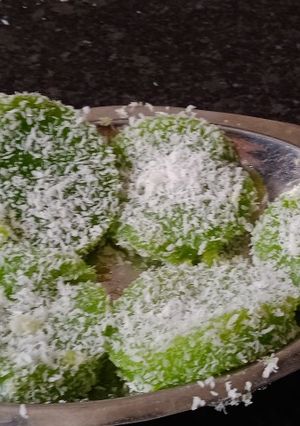 દ્રાક્ષની જેલી (Grapes Jelly Recipe In Gujarati) રેસીપી મુખ્ય ફોટો