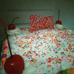 Kue Ulang Tahun Sederhana (Cake Birthday) রেসিপির প্রধান ছবি
