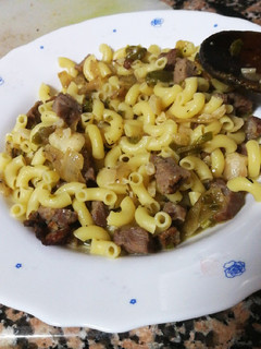 Una foto de Macarrones con carne