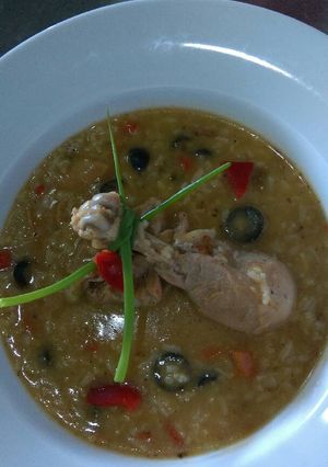 Una foto de asopao de pollo