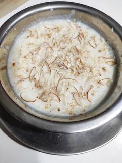 ખીર (Kheer Recipe In Gujarati) રેસીપી મુખ્ય ફોટો