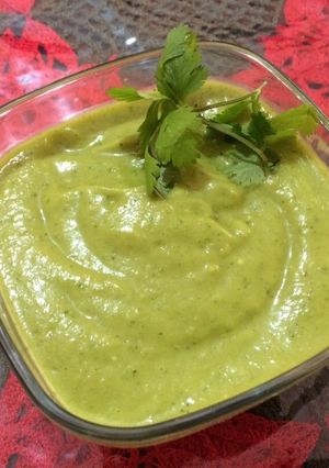 A picture of Fake Guacamole.