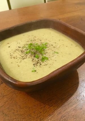 Una foto de Sopa de arvejas en lata (rápida)