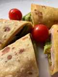 Wraps rápidos para cenar, de jamón cocido, con aguacate e higos