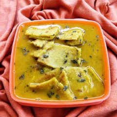 A picture of Besan Curry.