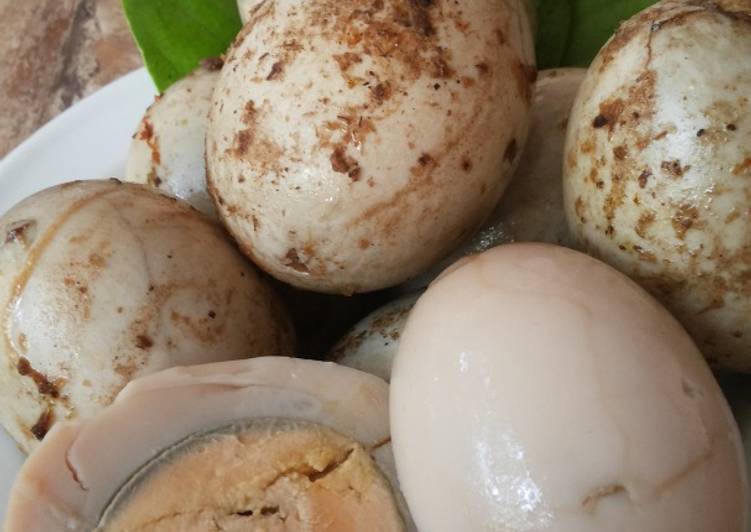 Bagaimana Membuat Telur Pindang Bali, Enak