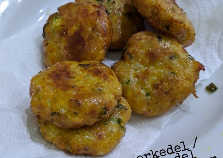 How to Make Award-winning POTATO FRITTER / PERKEDEL