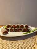 Sushi de atún con jícama y pepino