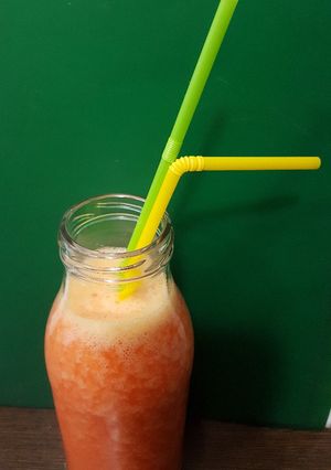 Foto principal de Zumo de frambuesa, manzana y naranja
