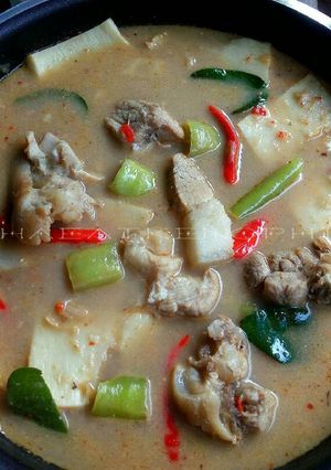 รูปของ หมูต้มปลาร้าหน่อไม้