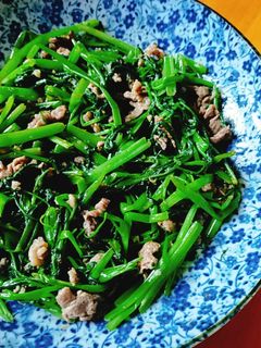 沙茶空心菜炒牛肉 的食譜成品照片