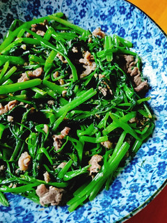 沙茶空心菜炒牛肉 的食譜成品照片